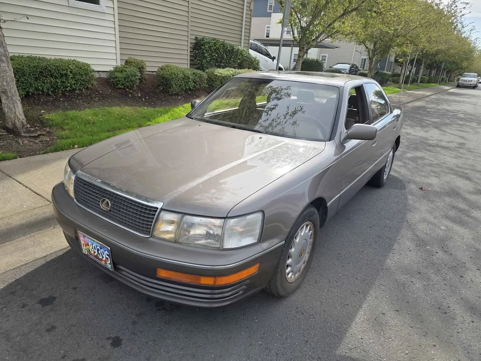 1991 Lexus LS 1st Gen - Image 2 of 12