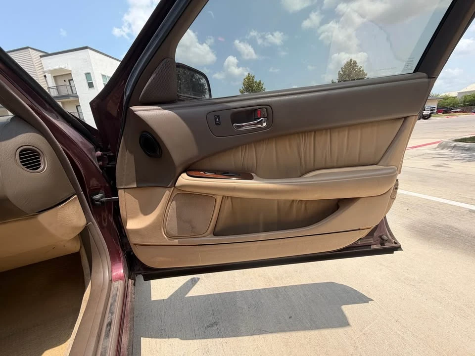 1991 Lexus LS 1st Gen - Image 5 of 10
