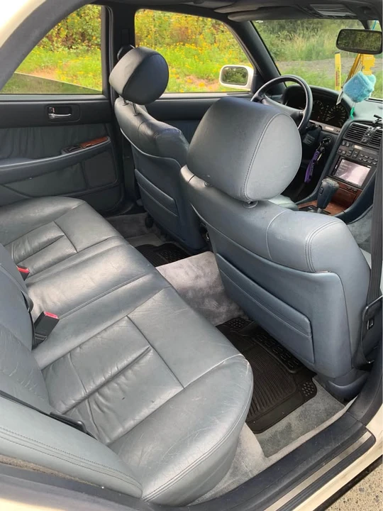 1991 Lexus LS 1st Gen - Image 13 of 15