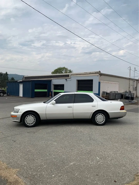1991 Lexus LS 1st Gen - Image 7 of 15