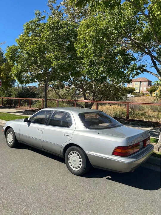 1991 Lexus LS 1st Gen - Image 2 of 14