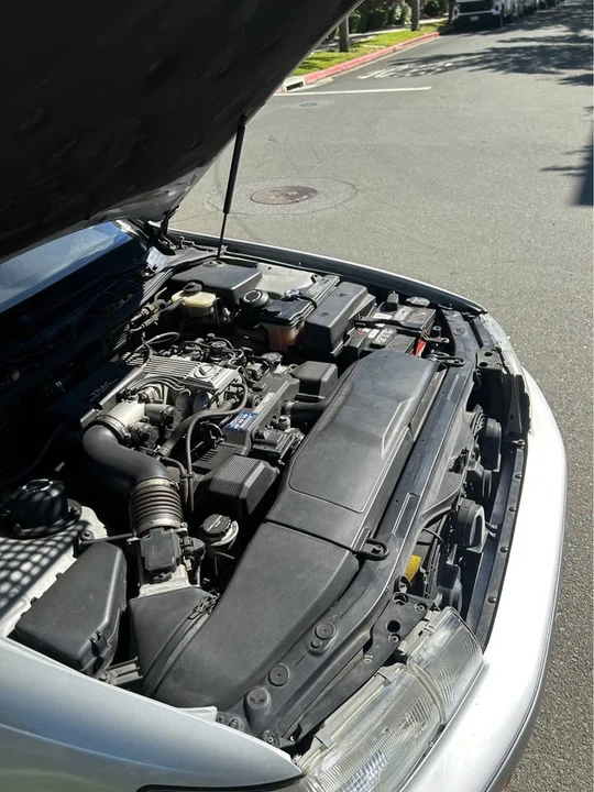 1991 Lexus LS 1st Gen - Image 13 of 14