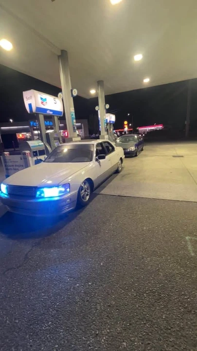 1991 Lexus LS 1st Gen - Image 2 of 5