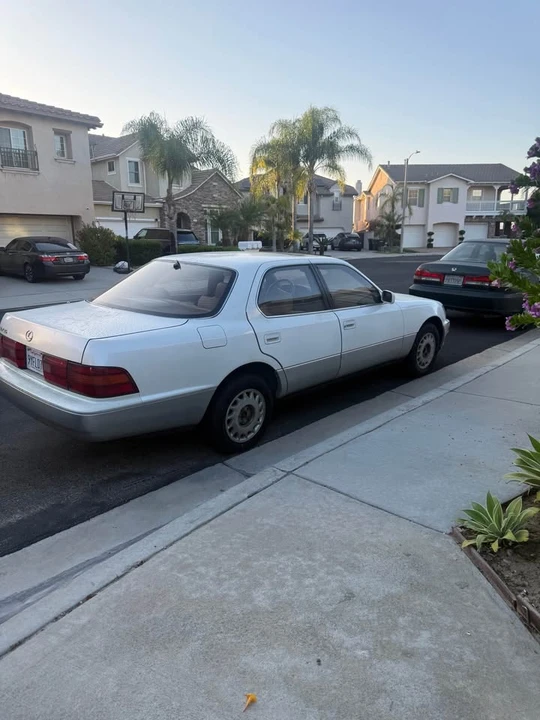 1991 Lexus LS 1st Gen - Image 6 of 6