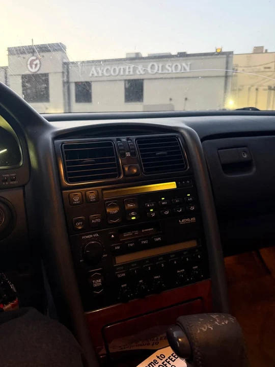 1991 Lexus LS 1st Gen - Image 12 of 12