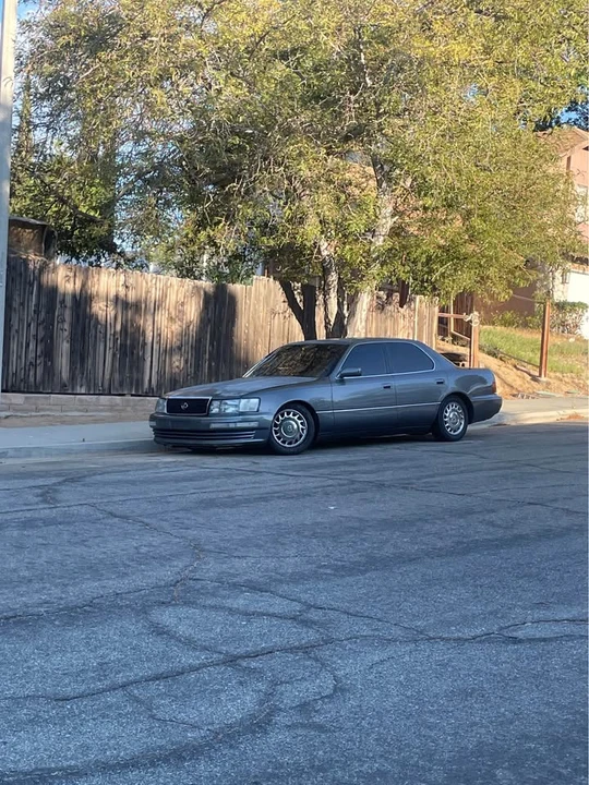 1991 Lexus LS 1st Gen - Image 8 of 8