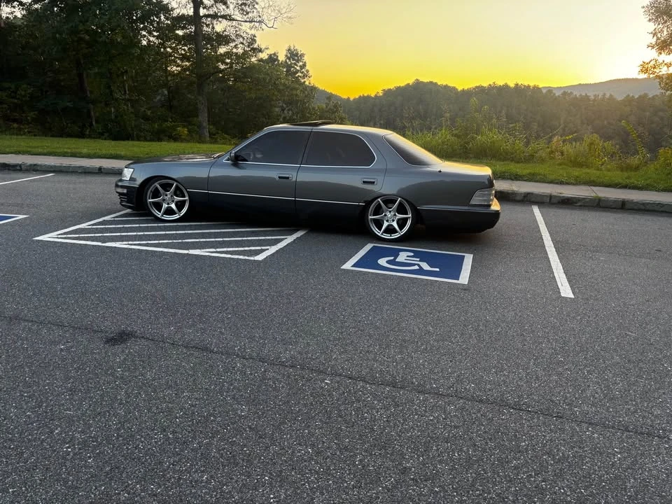 1991 Lexus LS 1st Gen - Image 2 of 9