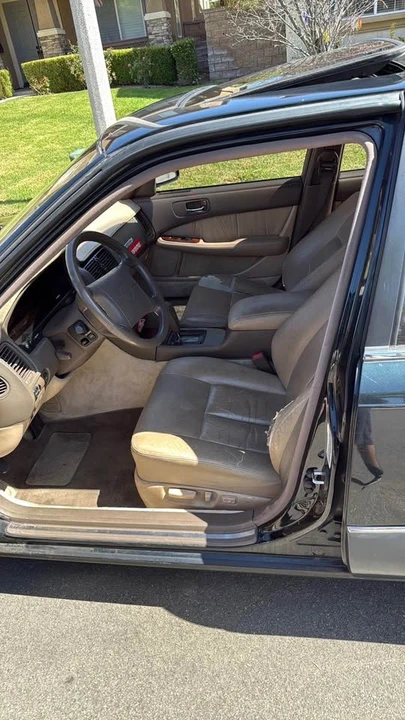 1991 Lexus LS 1st Gen - Image 3 of 3