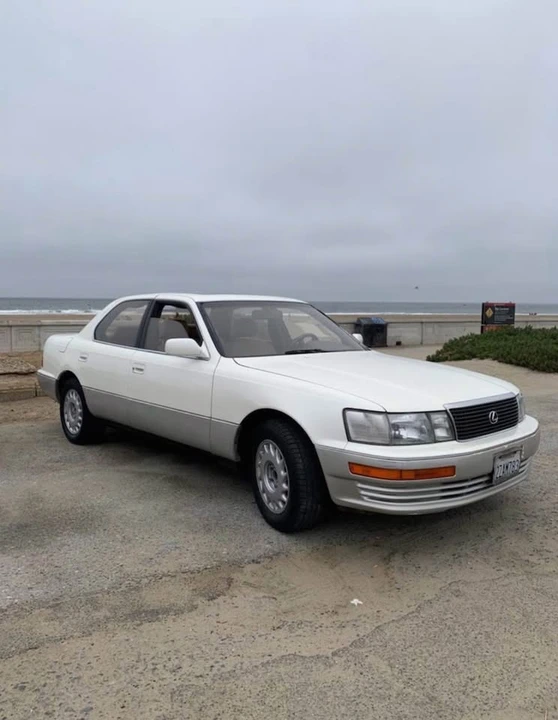 1991 Lexus LS 1st Gen - Image 9 of 10