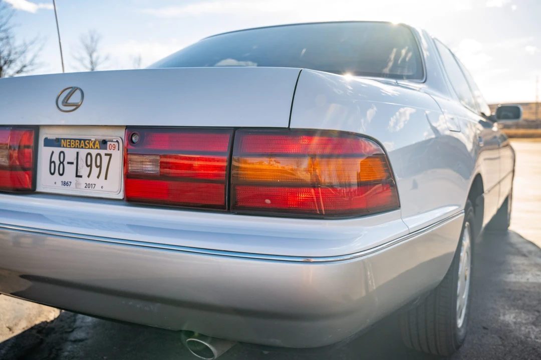 1991 Lexus LS 1st Gen - Image 30 of 31