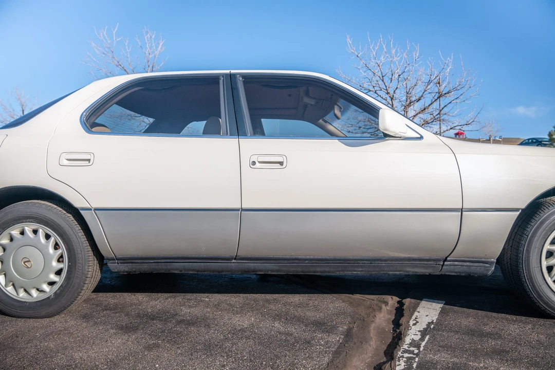 1991 Lexus LS 1st Gen - Image 16 of 31