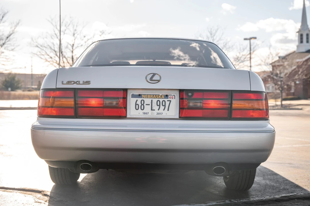 1991 Lexus LS 1st Gen - Image 11 of 31