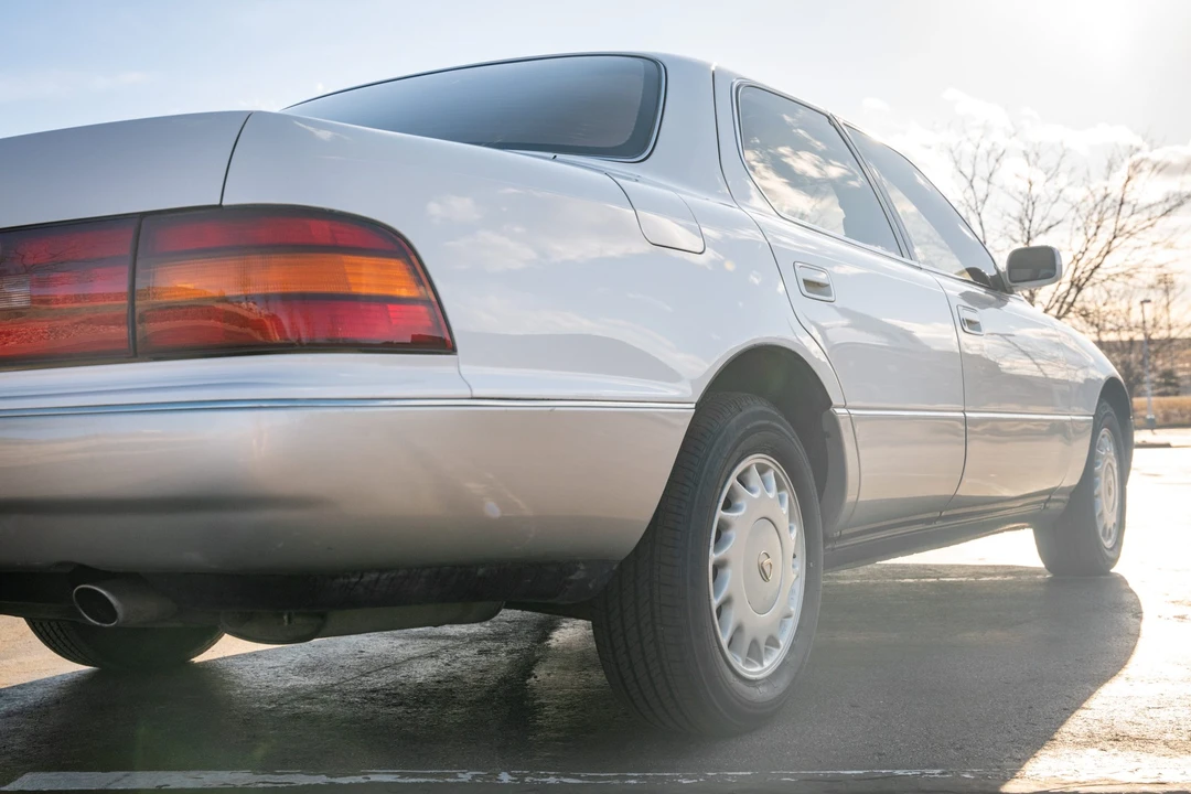 1991 Lexus LS 1st Gen - Image 21 of 31