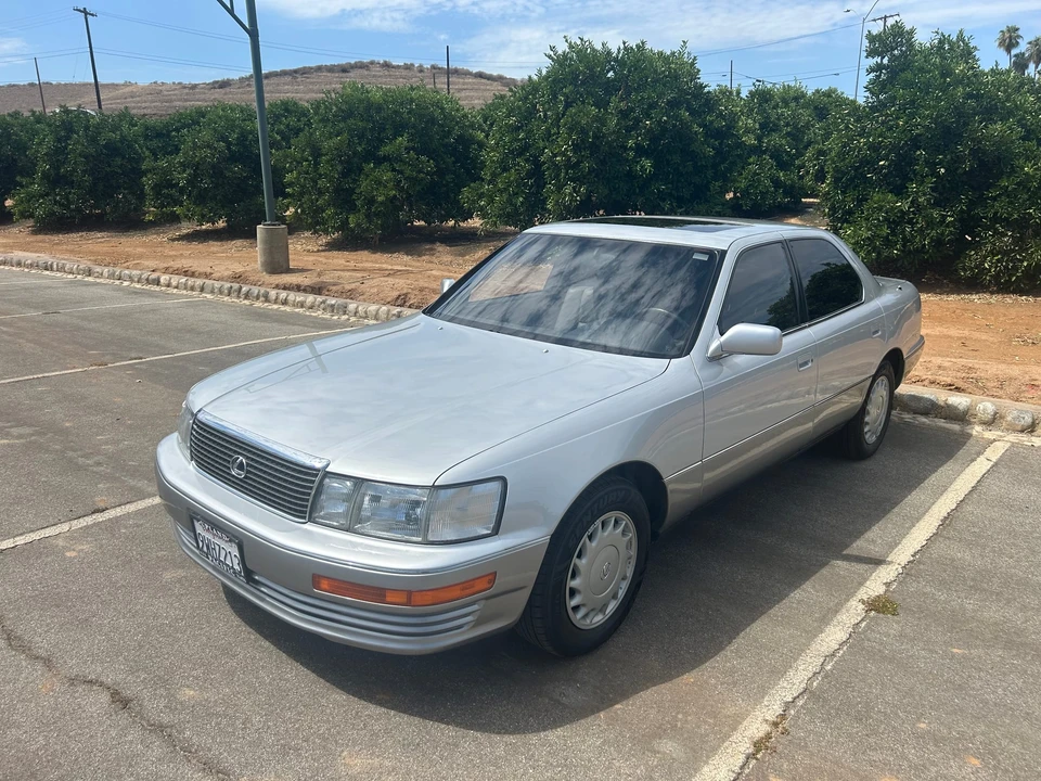 1991 Lexus LS 1st Gen - Image 10 of 31