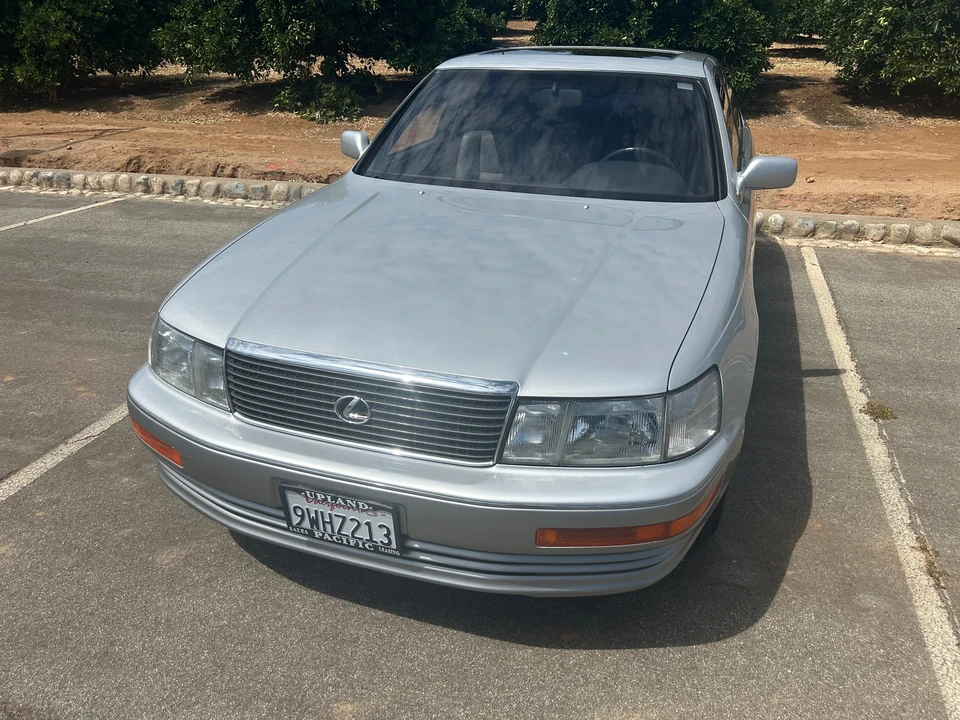 1991 Lexus LS 1st Gen - Image 13 of 31