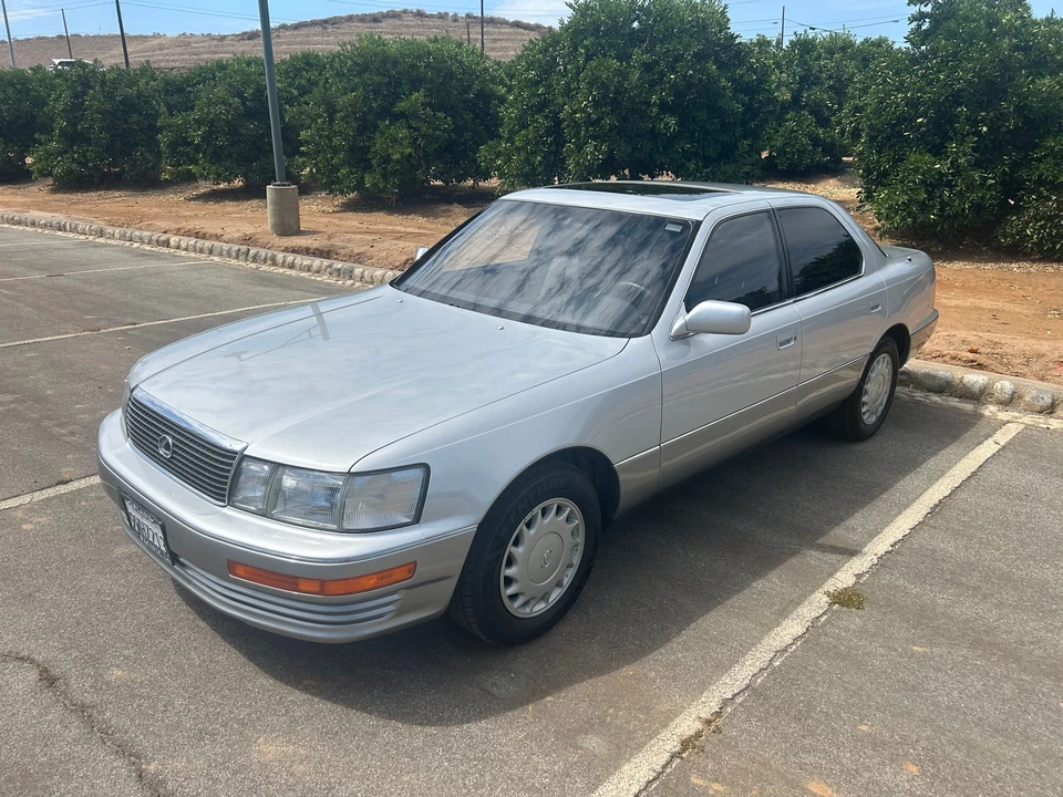 1991 Lexus LS 1st Gen - Image 2 of 31