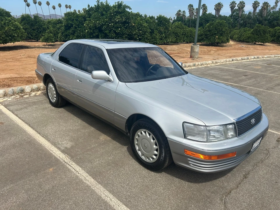 1991 Lexus LS 1st Gen - Image 19 of 31