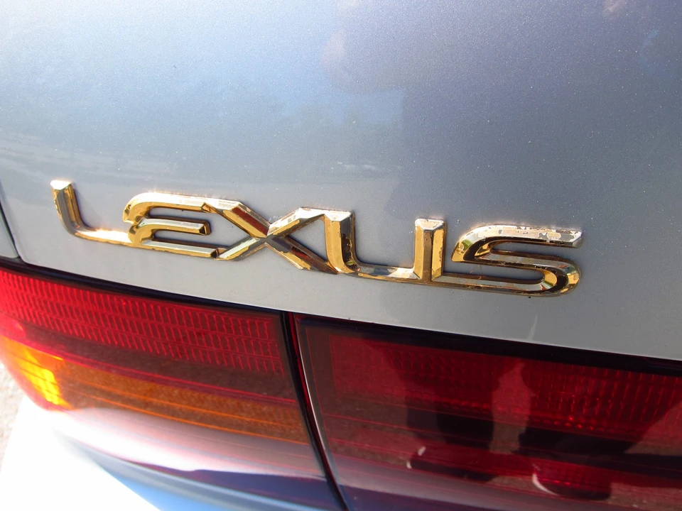1991 Lexus LS 1st Gen - Image 14 of 31