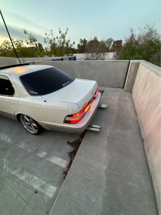 1991 Lexus LS 1st Gen - Image 3 of 8