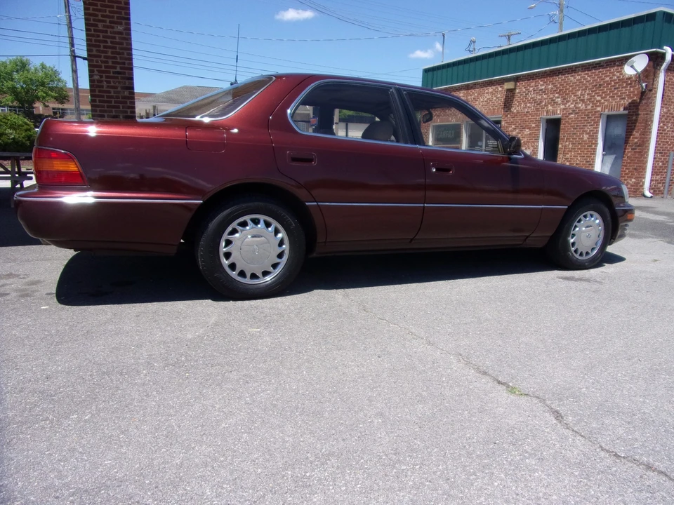 1991 Lexus LS 1st Gen - Image 9 of 31