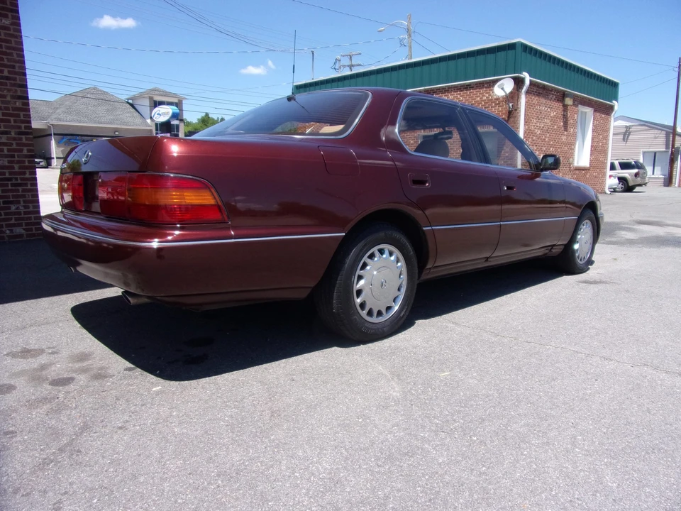 1991 Lexus LS 1st Gen - Image 11 of 31