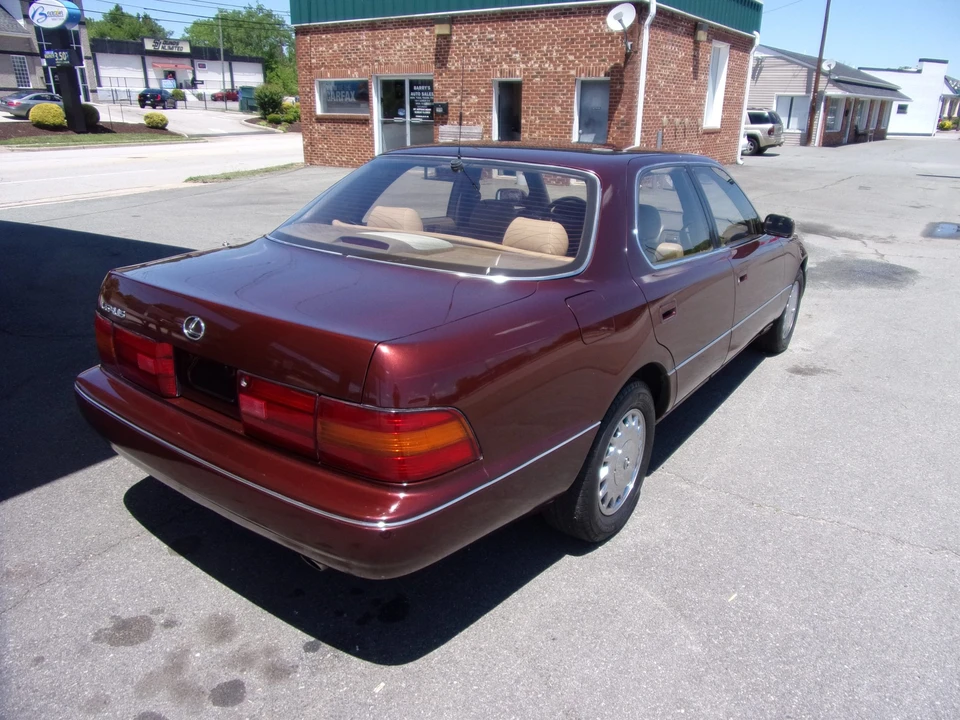 1991 Lexus LS 1st Gen - Image 12 of 31
