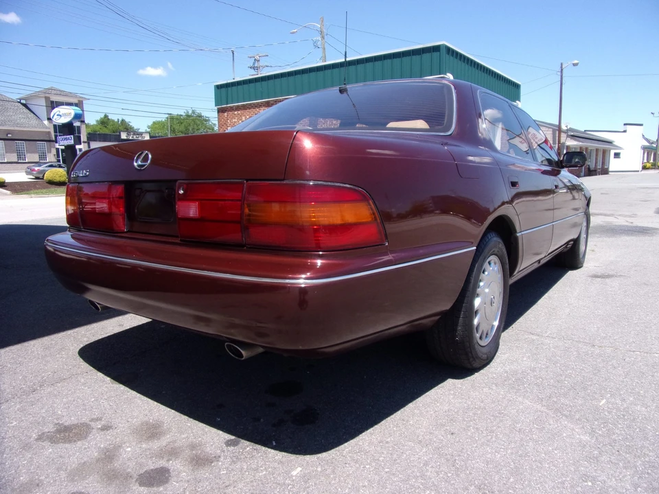 1991 Lexus LS 1st Gen - Image 13 of 31