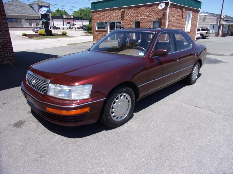 1991 Lexus LS 1st Gen - Image 24 of 31