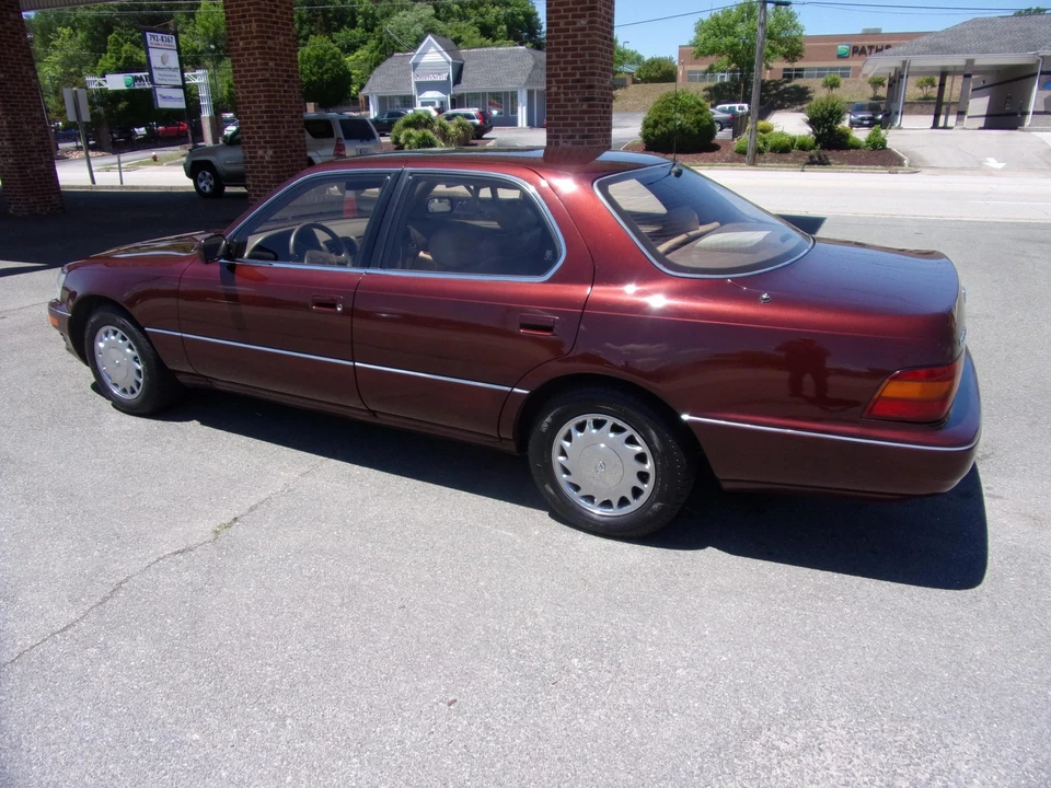 1991 Lexus LS 1st Gen - Image 17 of 31