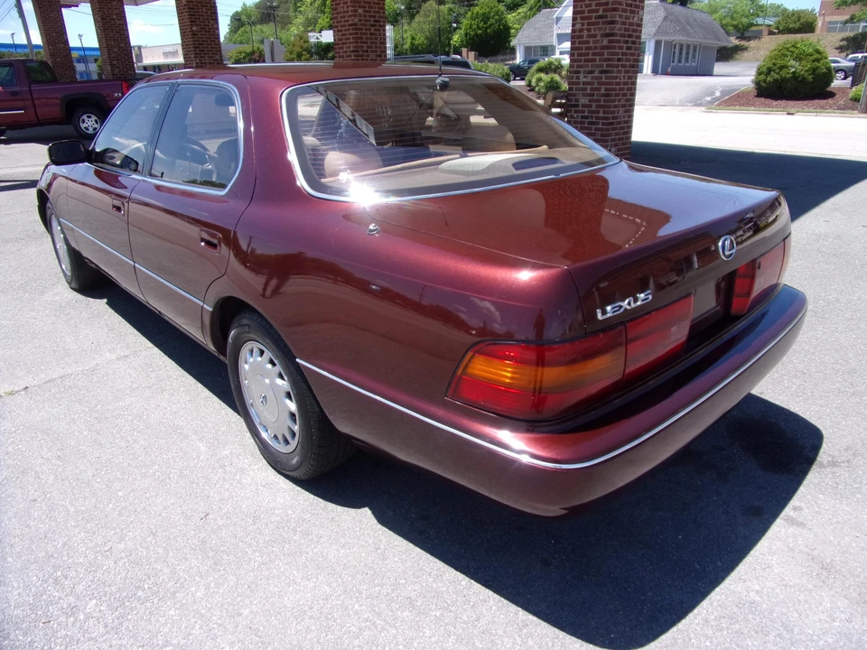 1991 Lexus LS 1st Gen - Image 15 of 31