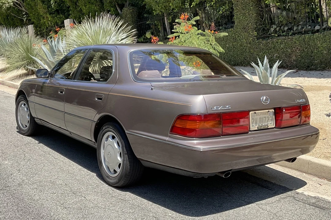 1991 Lexus LS 1st Gen - Image 12 of 31