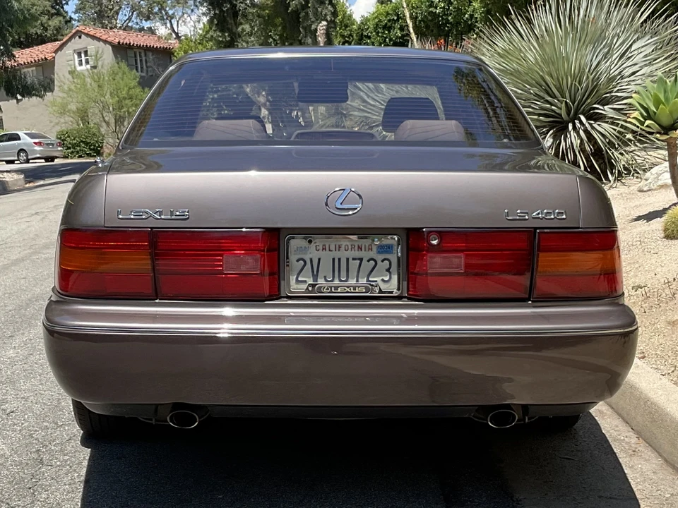 1991 Lexus LS 1st Gen - Image 13 of 31