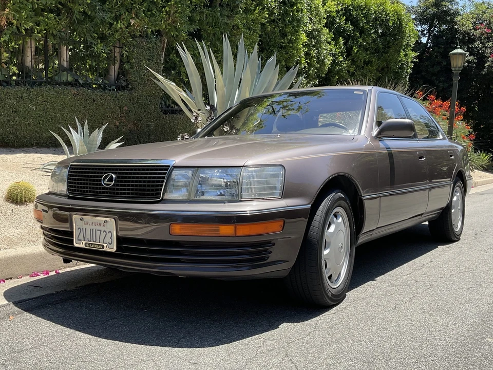 1991 Lexus LS 1st Gen - Image 2 of 31