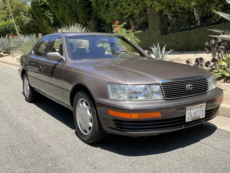 1991 Lexus LS 1st Gen - Image 22 of 31