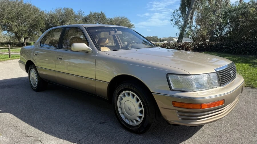 1991 Lexus LS 1st Gen - Image 2 of 15