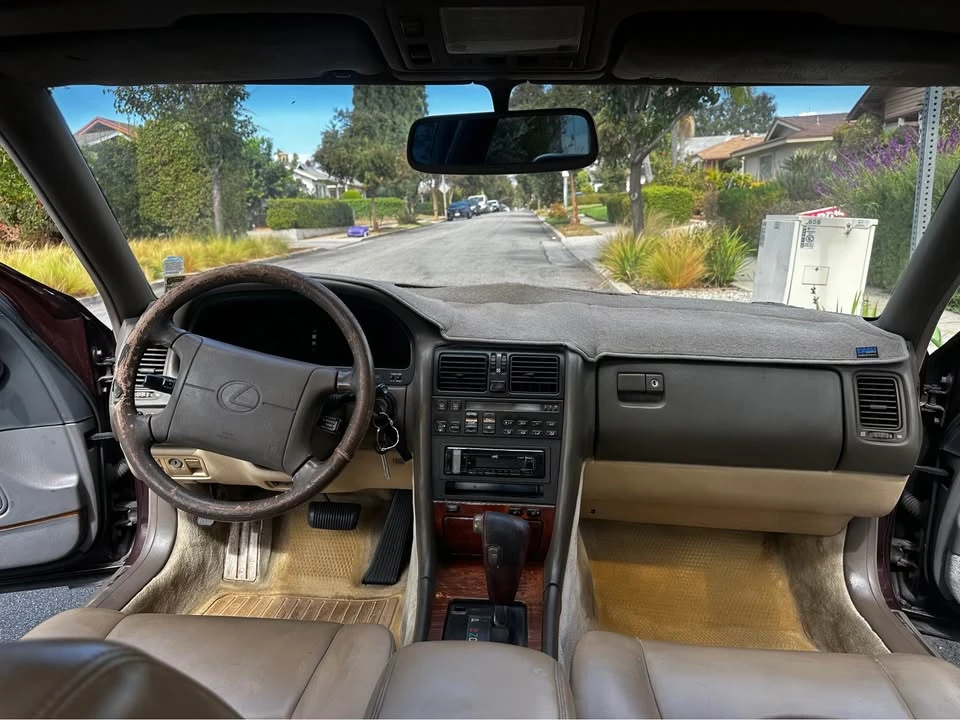 1991 Lexus LS 2nd Gen - Image 11 of 13