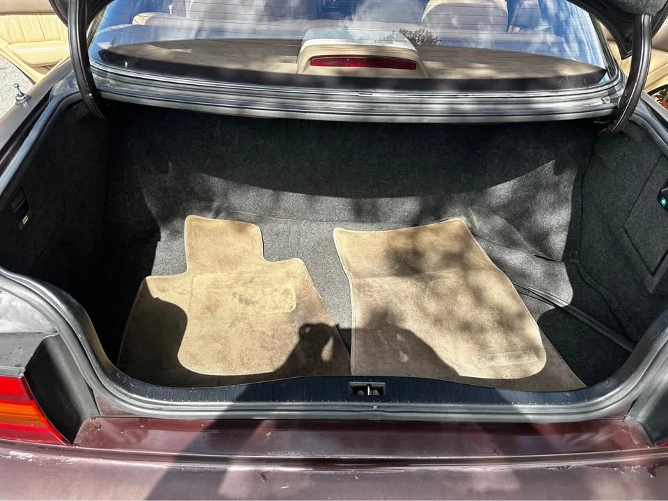 1991 Lexus LS 2nd Gen - Image 12 of 13