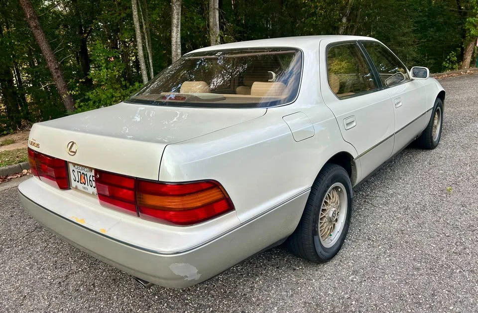 1991 Lexus LS 1st Gen - Image 17 of 20