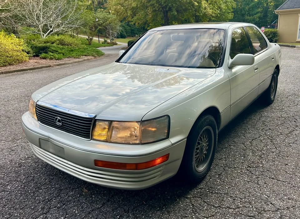 1991 Lexus LS 1st Gen - Image 16 of 20