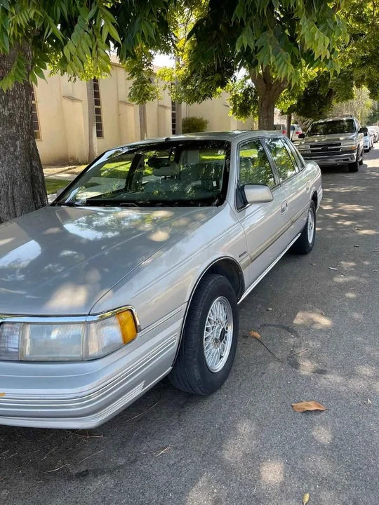 1991 Lincoln Continental 8th Gen - Image 13 of 15