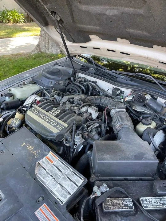 1991 Lincoln Continental 8th Gen - Image 9 of 15
