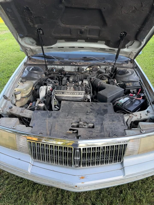 1991 Lincoln Continental 8th Gen - Image 8 of 8