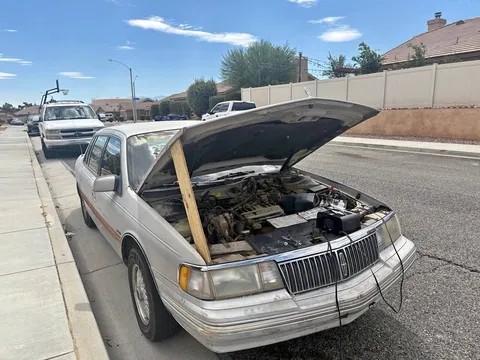 1991 Lincoln Continental Executive Sedan 4D