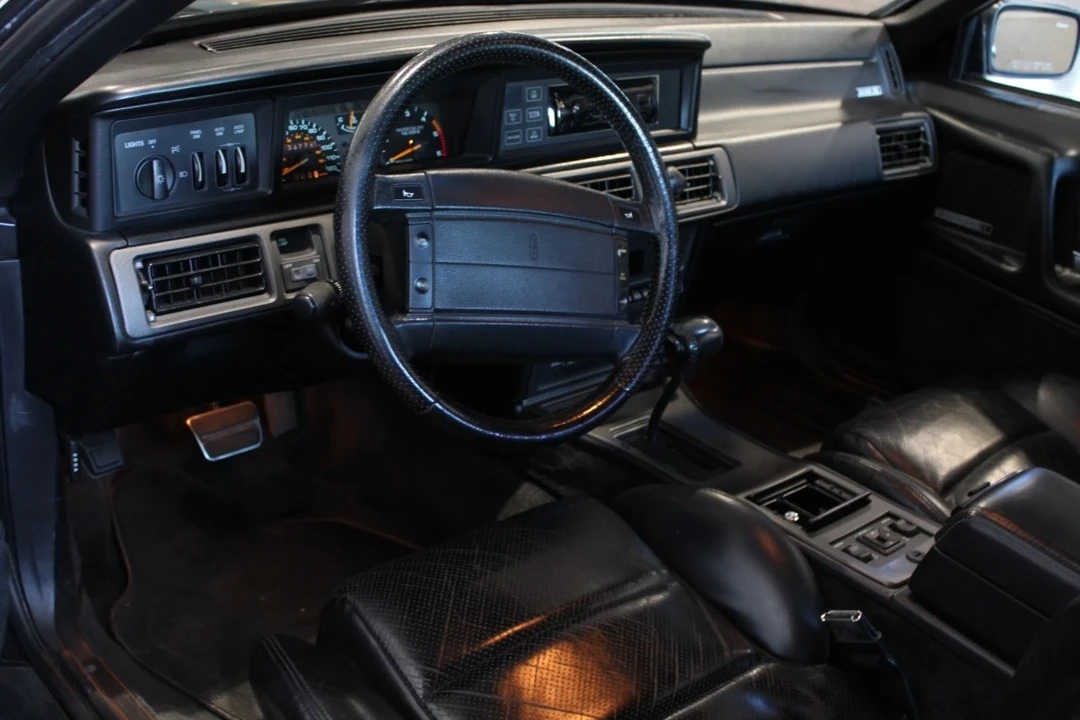1991 Lincoln Continental Mark VII - Image 19 of 21