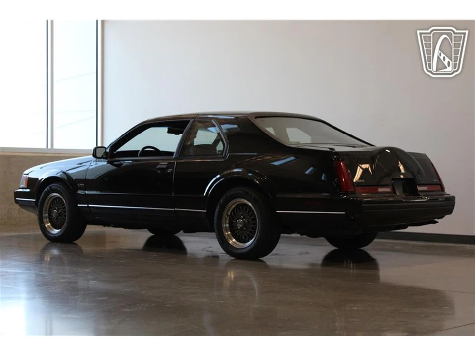 1991 Lincoln Continental Mark VII - Image 27 of 31