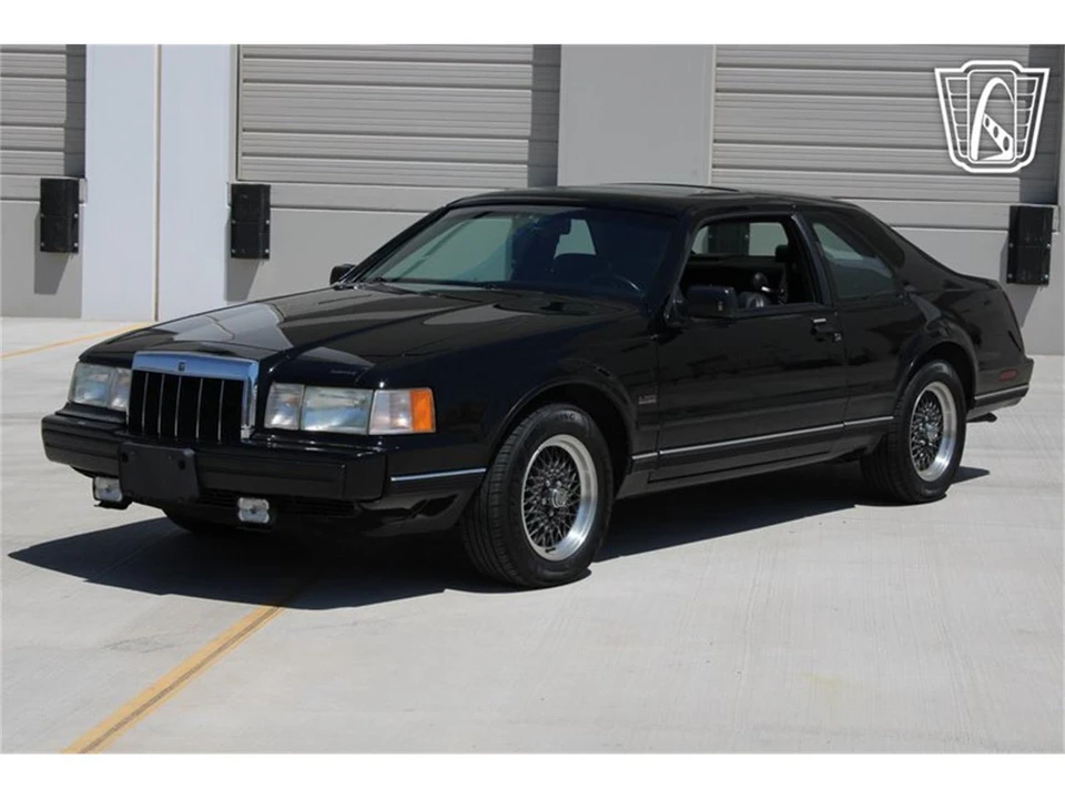 1991 Lincoln Continental Mark VII - Image 3 of 31