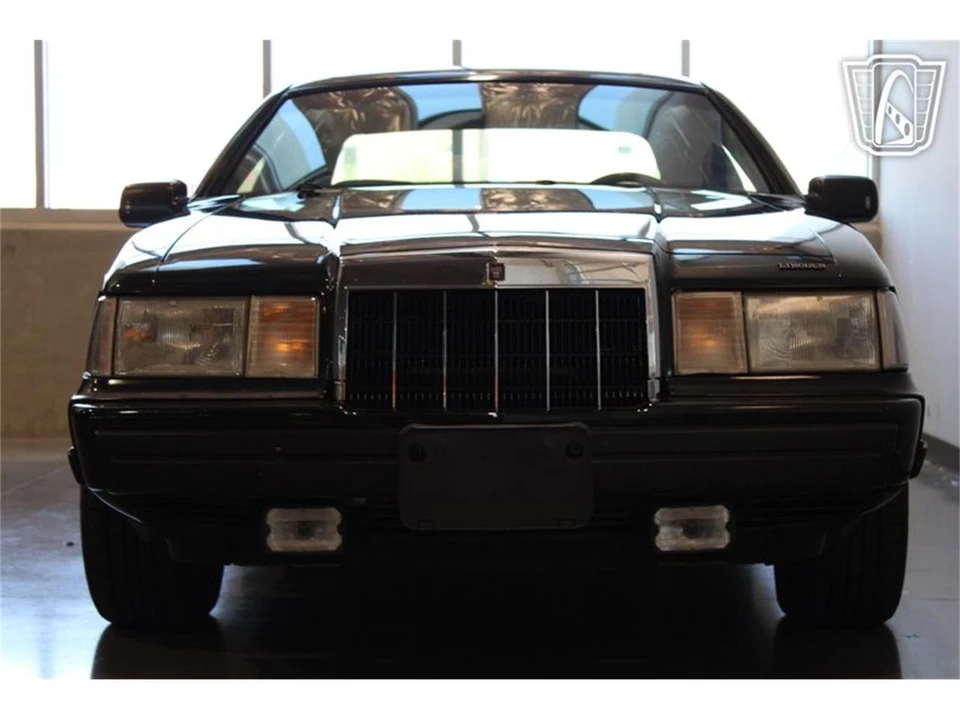 1991 Lincoln Continental Mark VII - Image 14 of 31