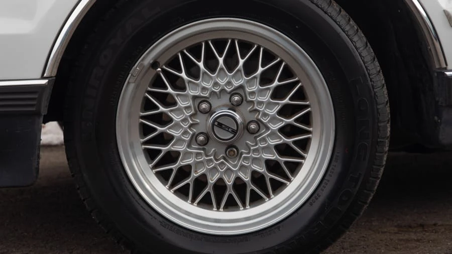 1991 Lincoln Continental Mark VII - Image 10 of 12