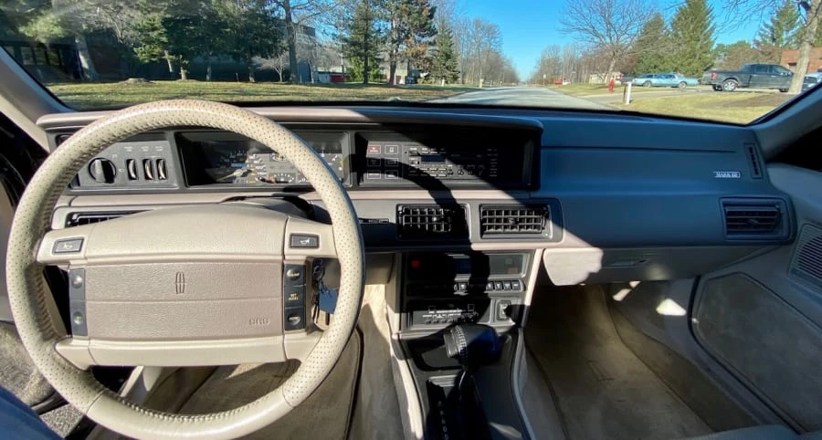 1991 Lincoln Continental Mark VII - Image 3 of 15
