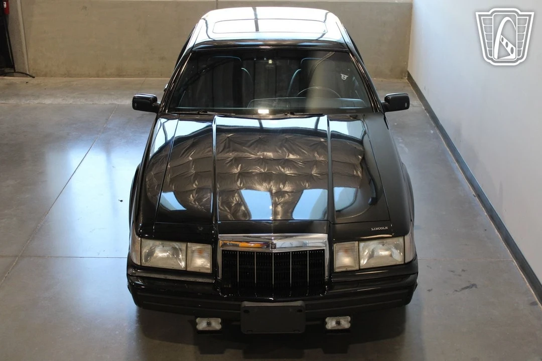 1991 Lincoln Continental Mark VII - Image 7 of 12